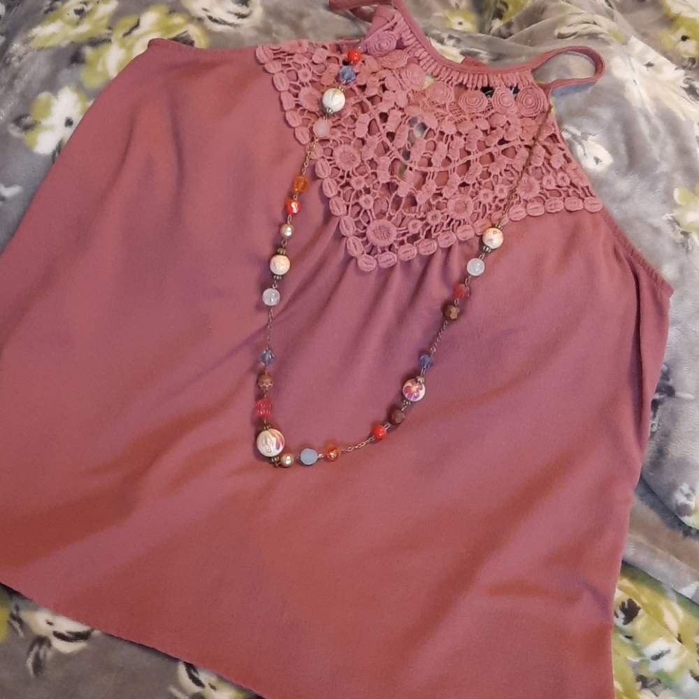 Top - Picture 2 of 3